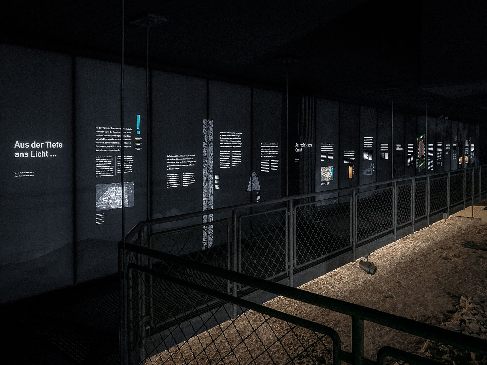 APX Ausstellung Hafentempel 01